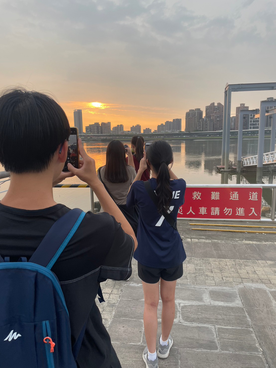 一個拍一個拍一個一拍一個